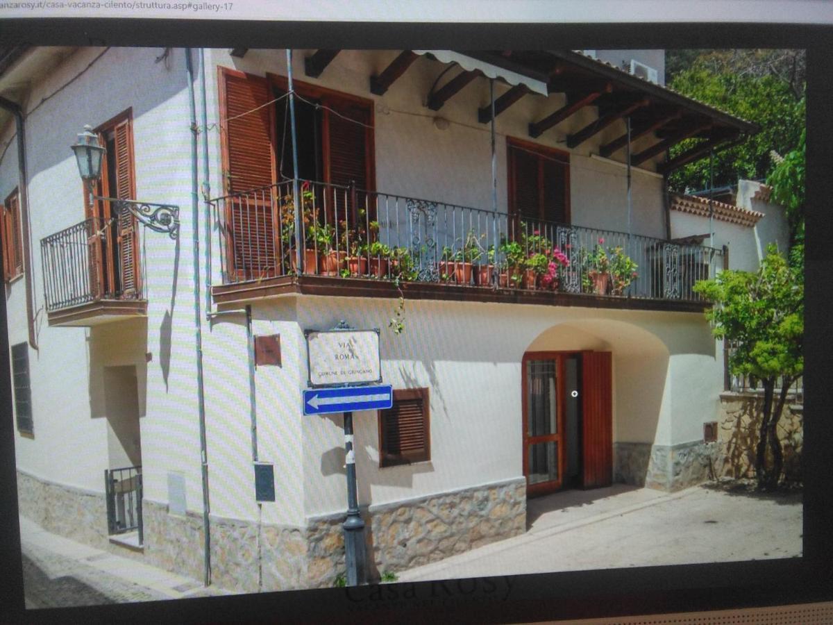 Casa Vacanza Rosy Di Guida Rosy Giungano Ngoại thất bức ảnh