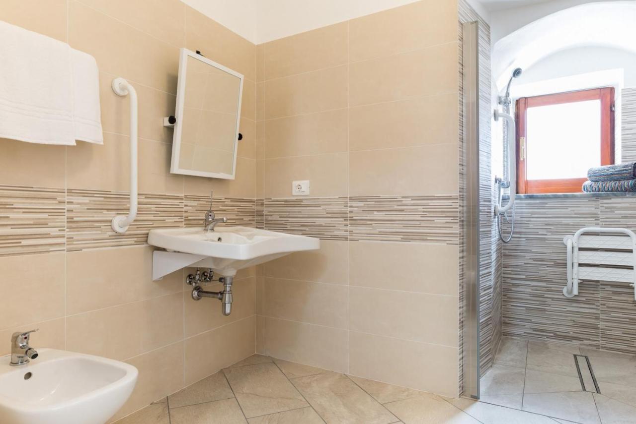 Casa Vacanza Rosy Di Guida Rosy Giungano Ngoại thất bức ảnh